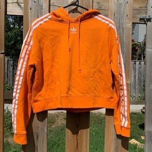 Crop adidas sweater
